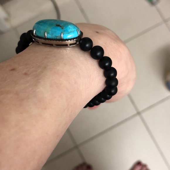 Turquoise and black spinel stretch bracelet, 7 in. Wrist. NWOT - Picture 2 of 9